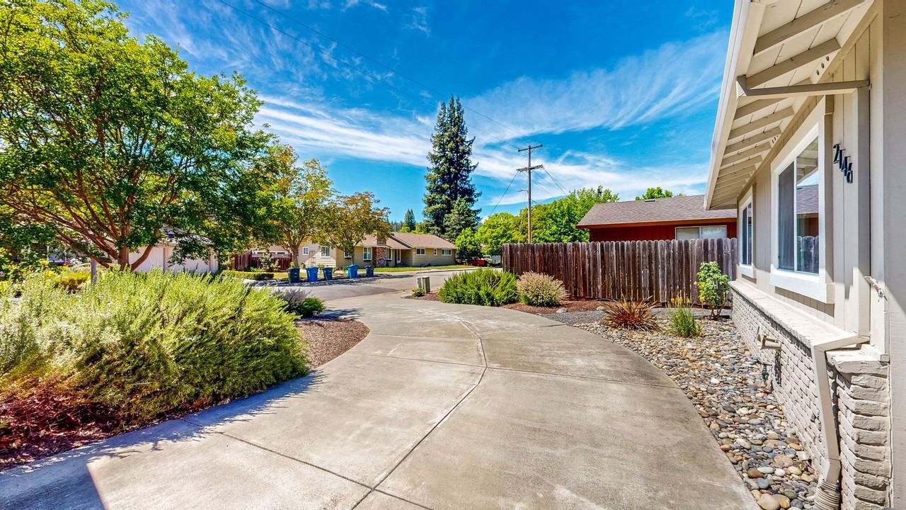2146 Rivera Dr - Photo 6 of 50