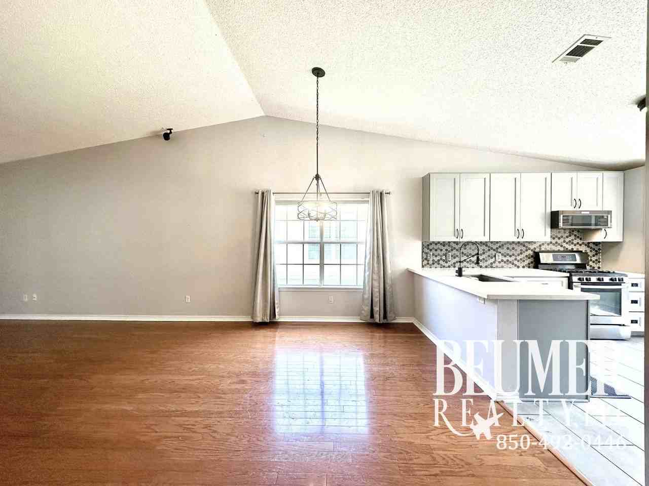 566 Desert Oak Dr - Photo 7 of 38