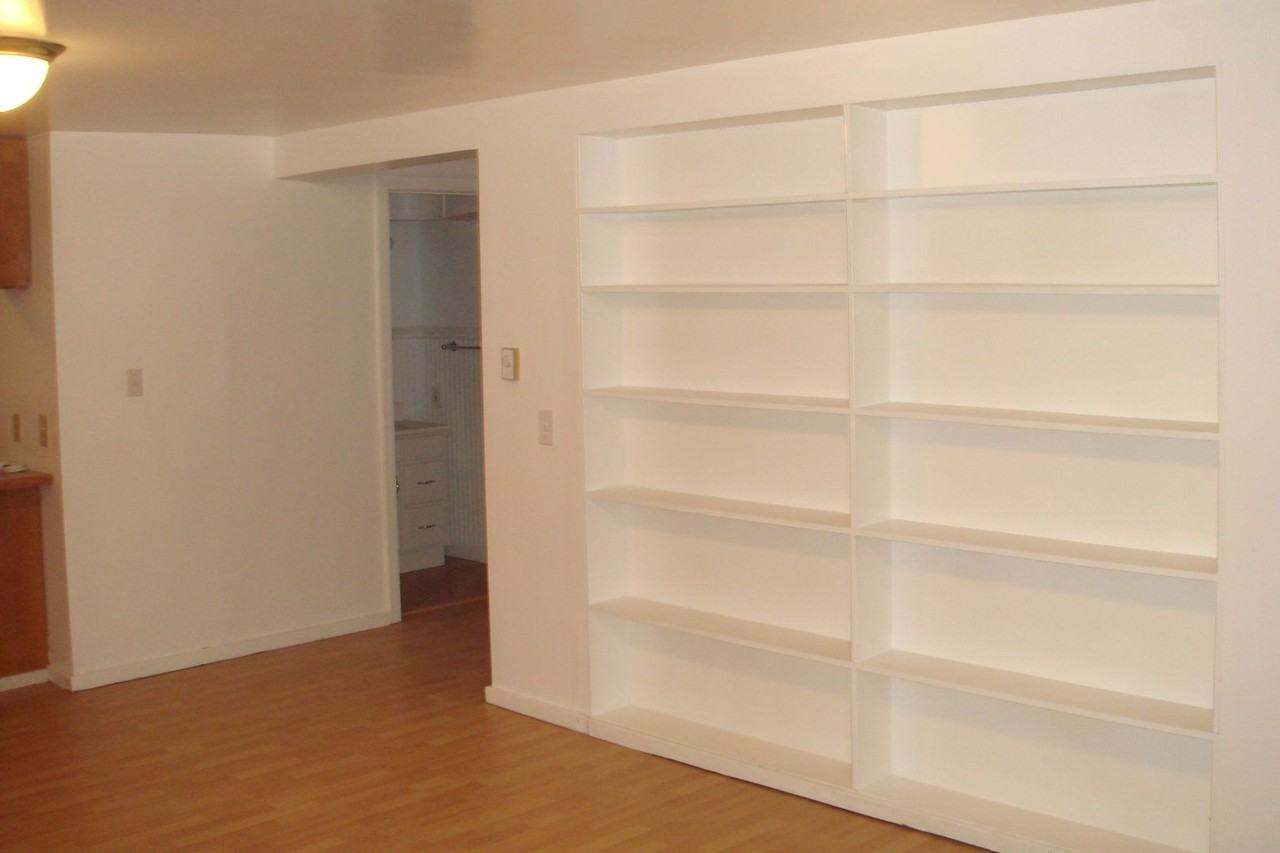 1821 Bigelow Ave N - Photo 3 of 23