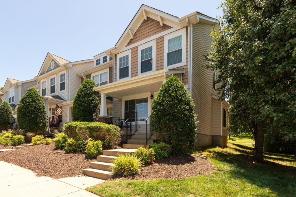 658 Flintlock Ct - Photo 3 of 30