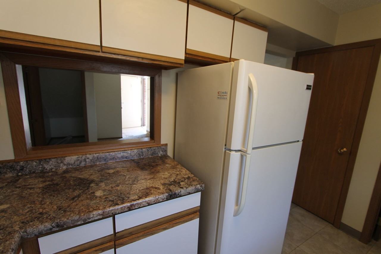 The Warwick of Norfolk.  Now leasing updated 1, 2 bedroom apartments and 3 bedroom townhomes! - Photo 5 of 50
