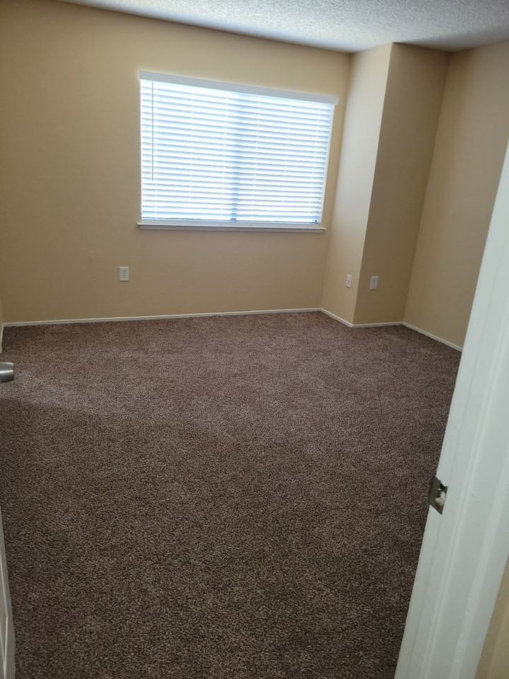 Sacramento - Photo 5 of 5