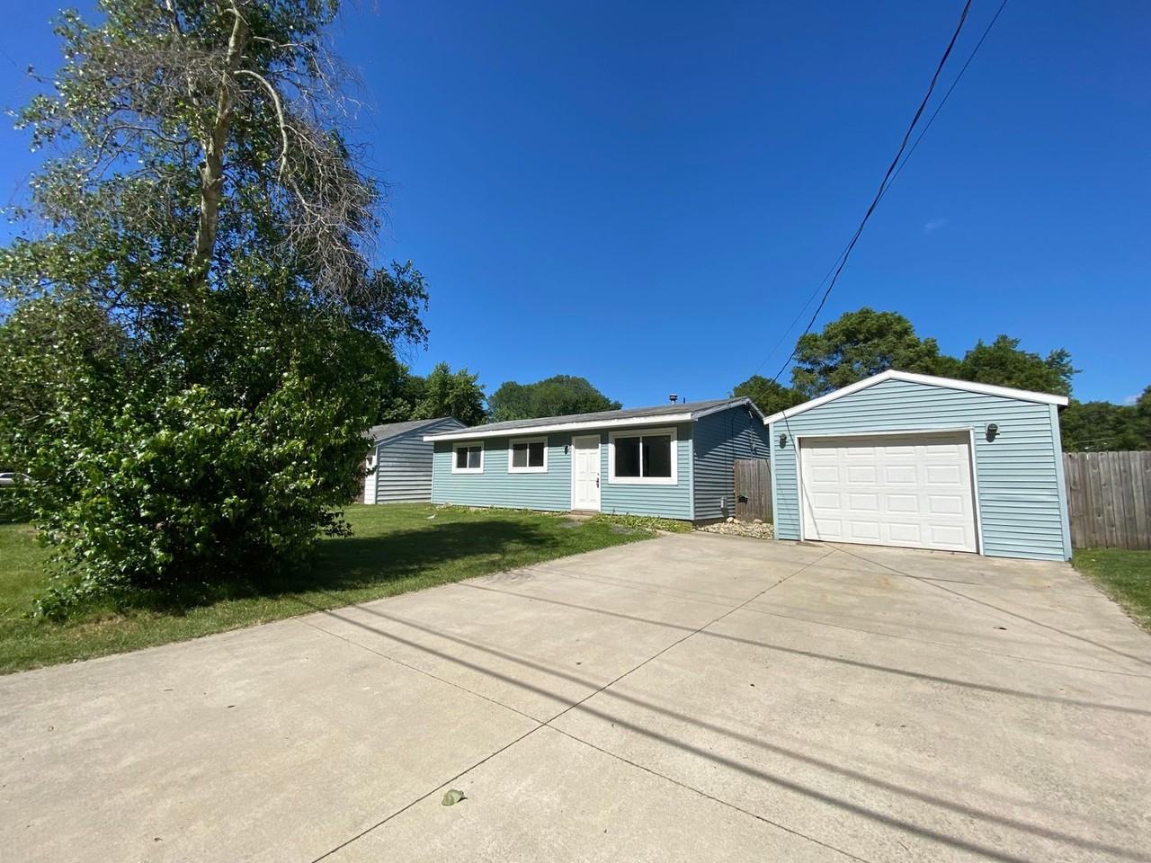 3216 Garden Blvd - Photo 5 of 16