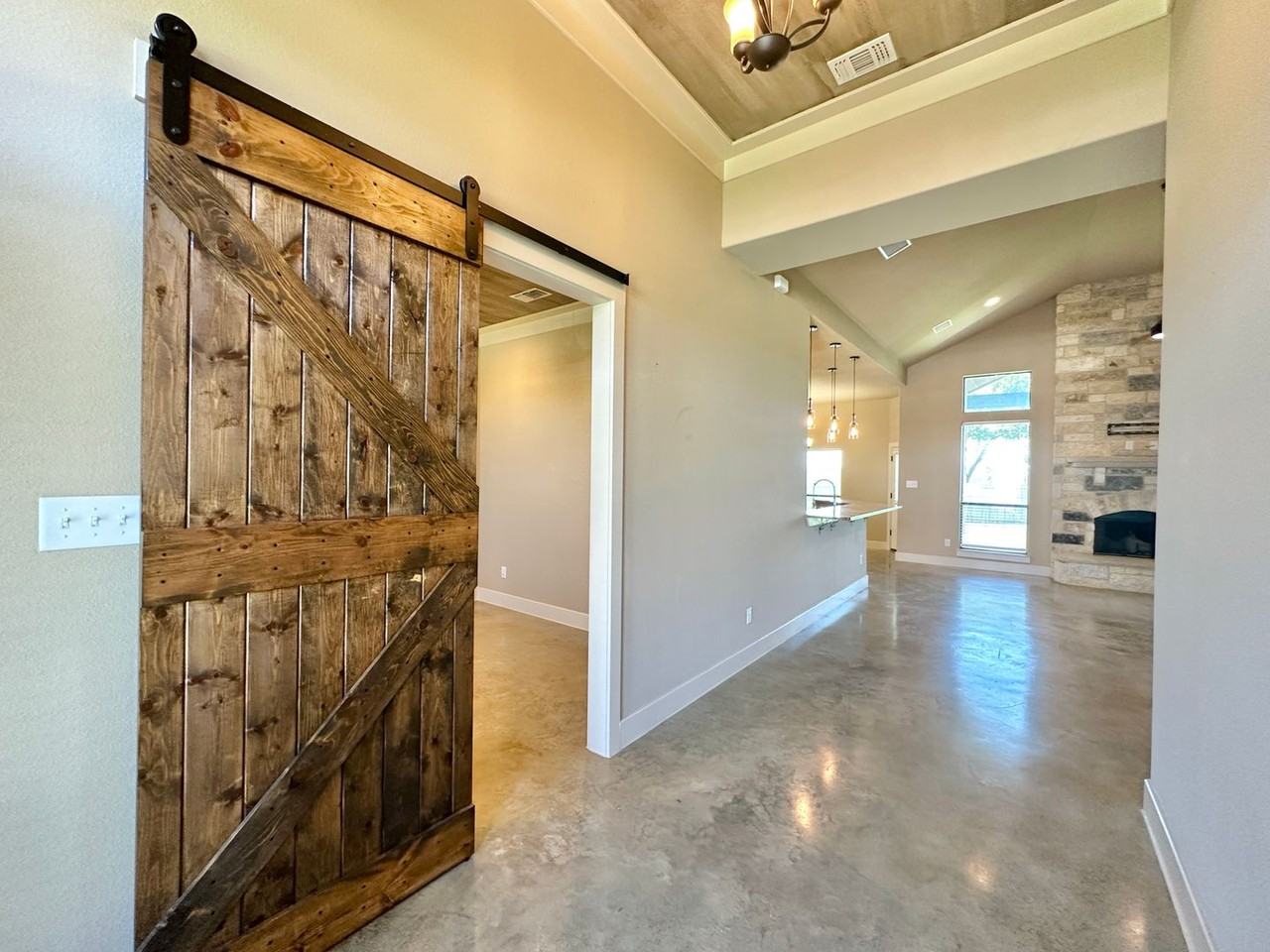 7004 Bella Charca Pkwy - Photo 2 of 50