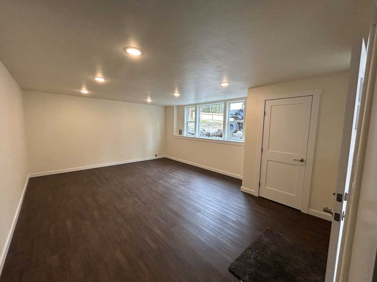 131 Clothier Ln - Photo 7 of 14