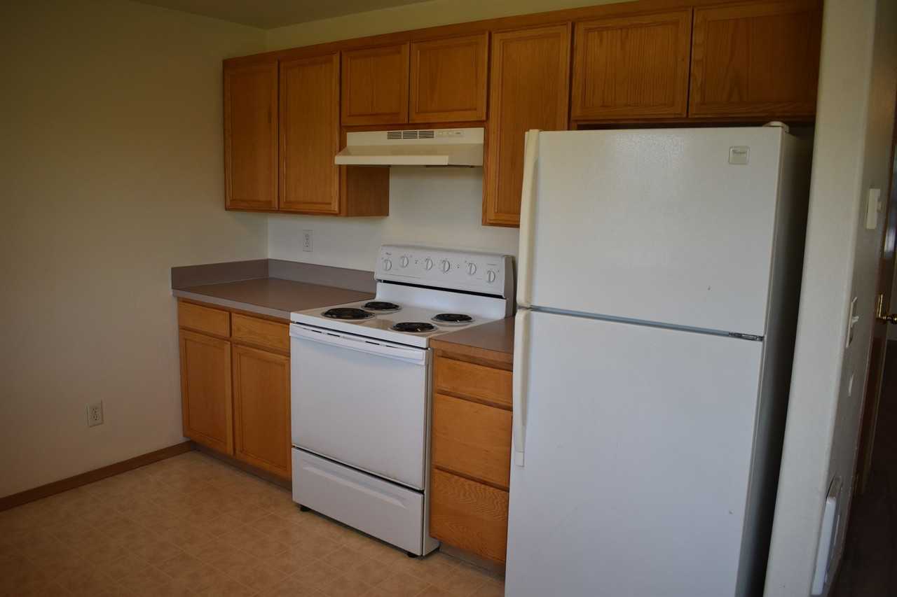2020 S 7th St #E - Photo 6 of 25