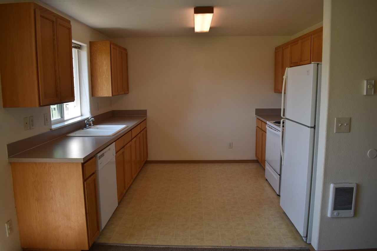 2020 S 7th St #E - Photo 7 of 25