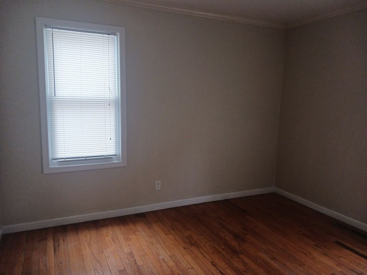 1710 N Pearl St - Photo 6 of 11