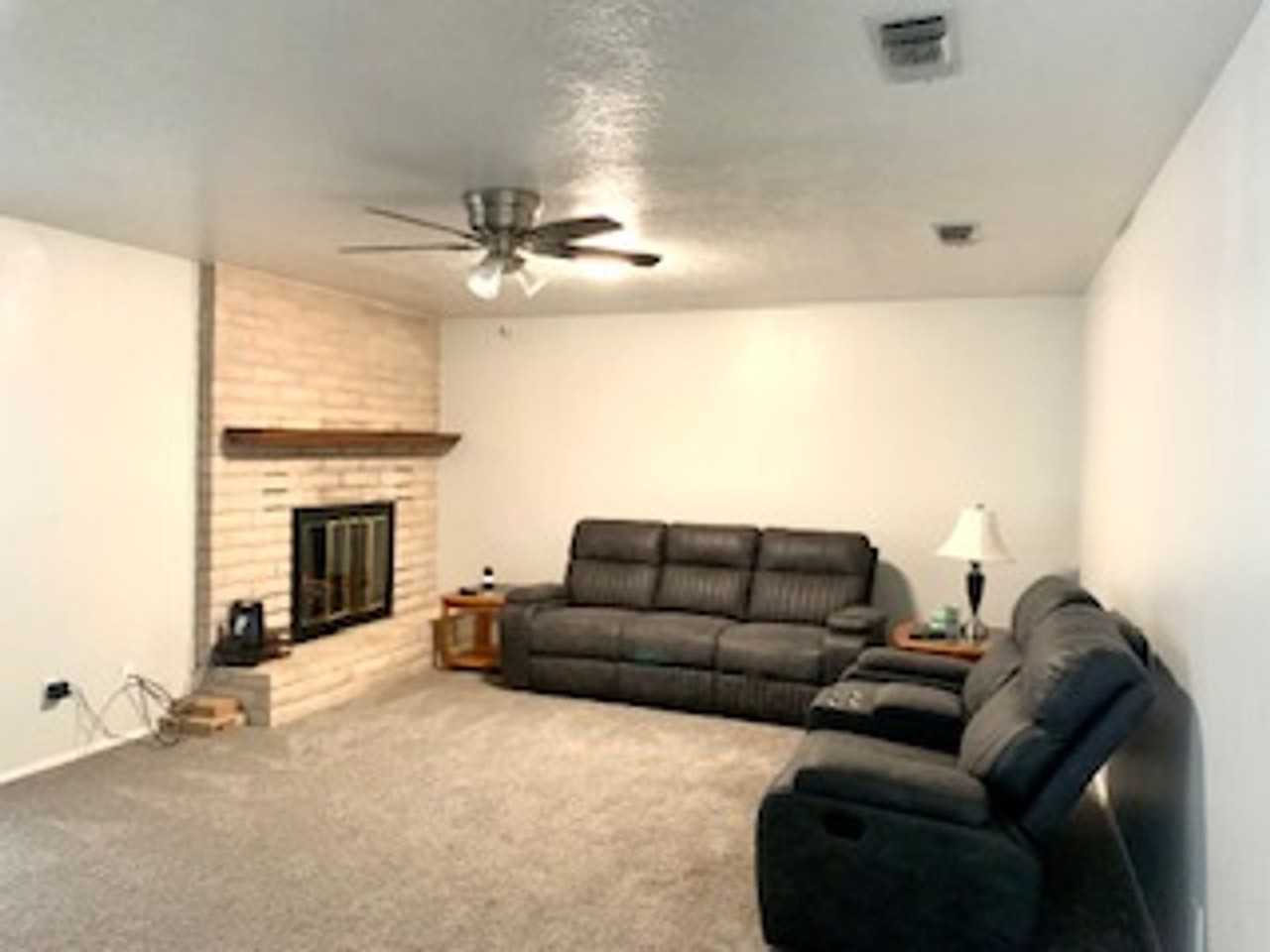 1802 W Jacobs Ave - Photo 4 of 25