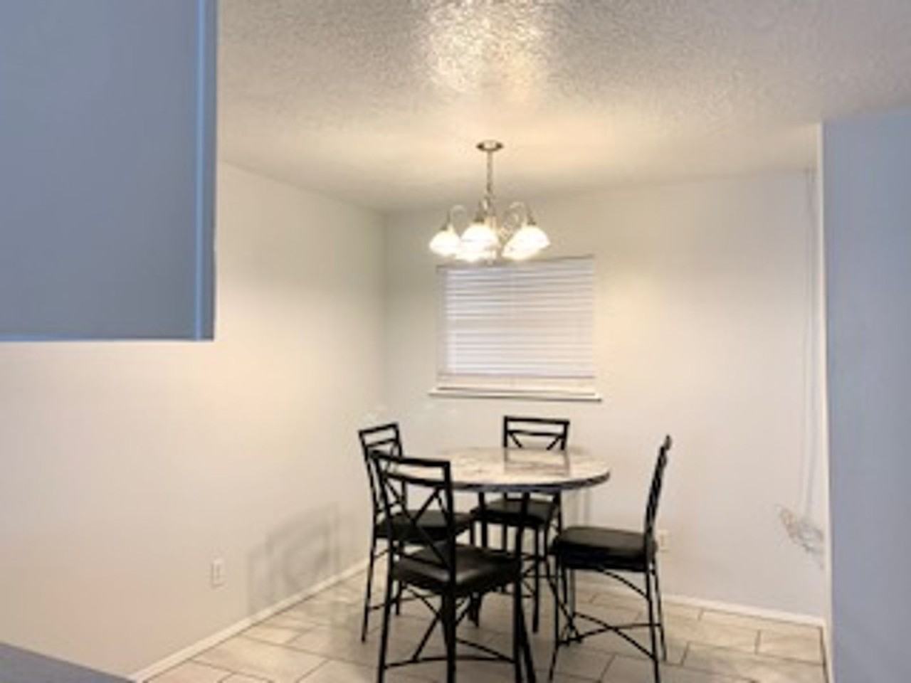 1802 W Jacobs Ave - Photo 7 of 25