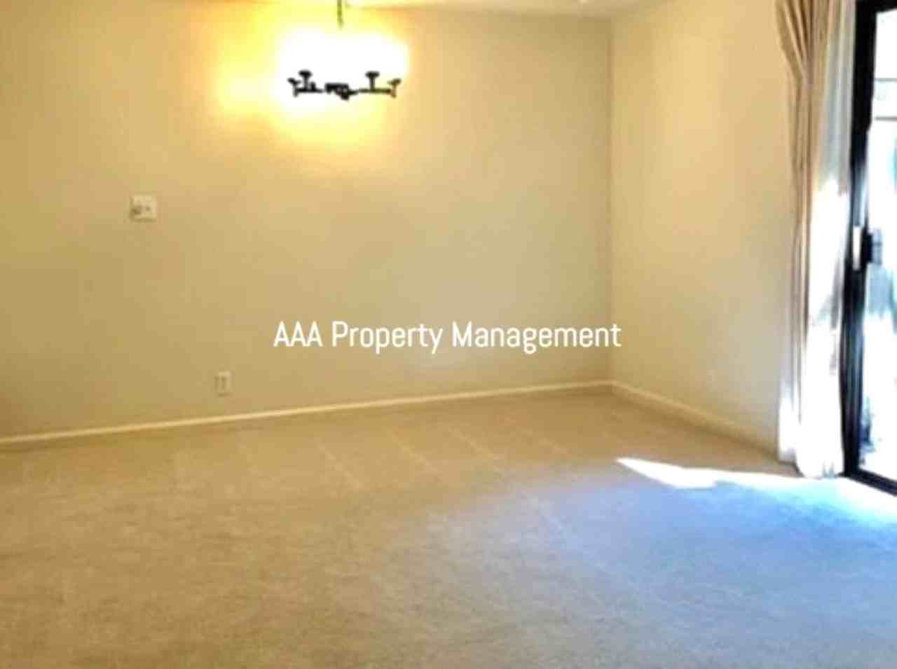 118 Northcreek Cir - Photo 3 of 12