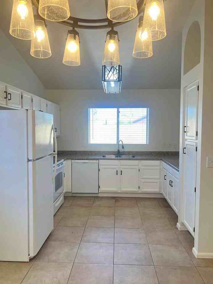 6335 E Brown Rd - Photo 4 of 35