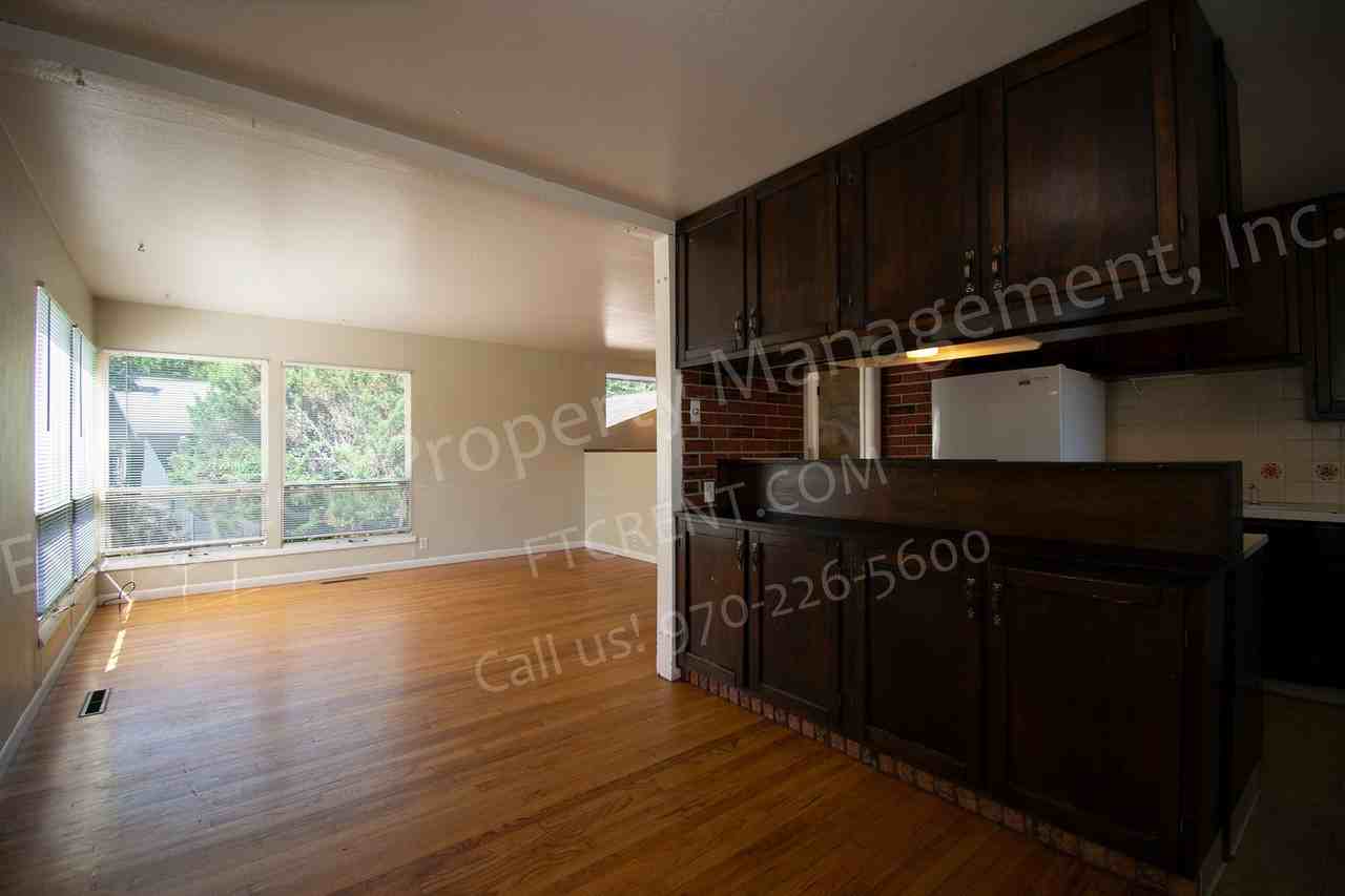 1916 Larkspur Dr - Photo 6 of 36