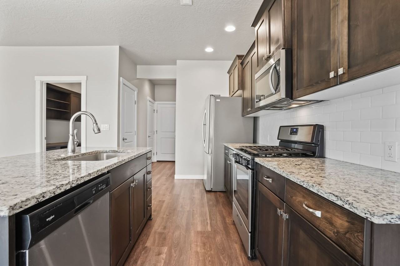 2161 S Hills Ave - Photo 7 of 22