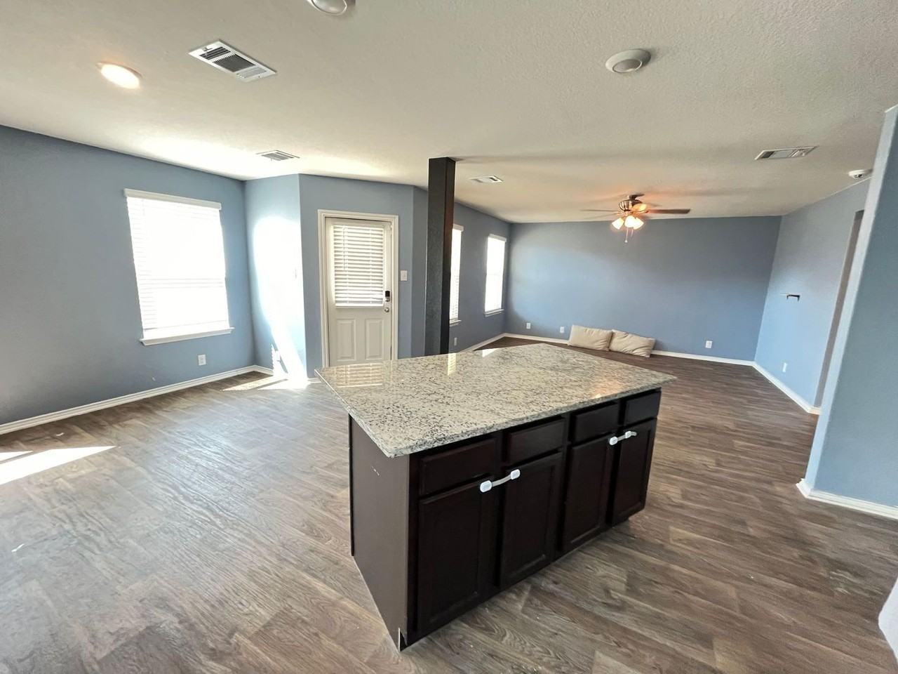 6530 Tempo Switch - Photo 3 of 14