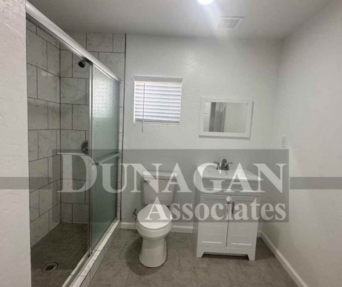 602 Irvin St - Photo 3 of 6