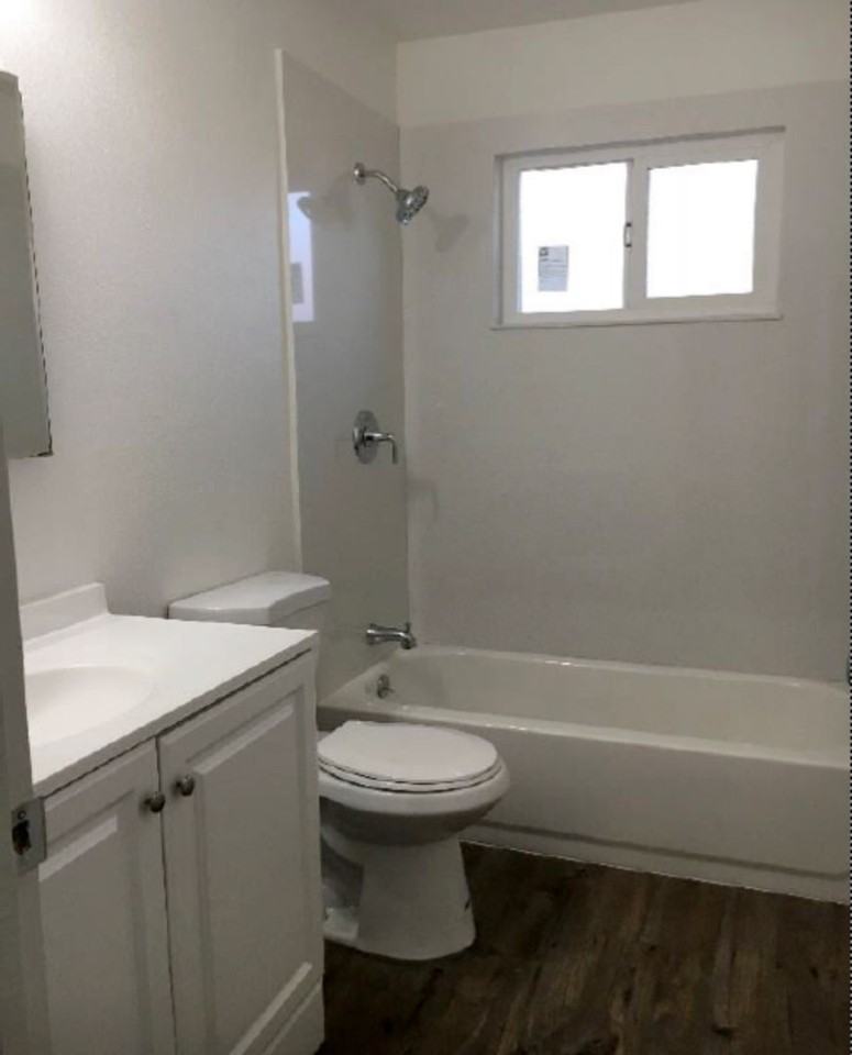 Clifford Apartments - Photo 3 of 14