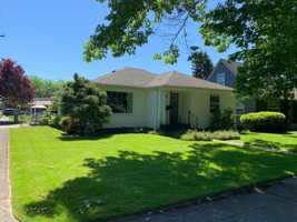 featured image of 576 26th Ave