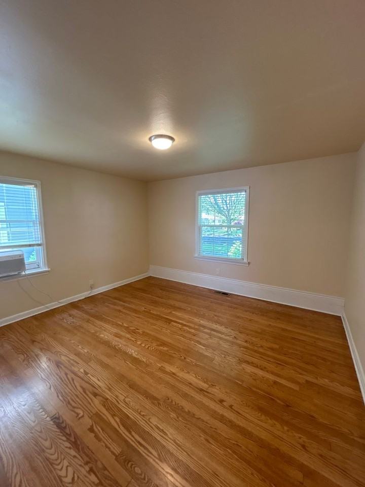 576 26th Ave - Photo 5 of 14