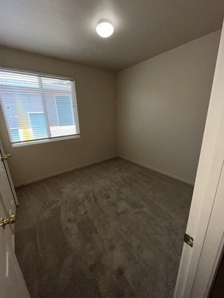 9409 Silver Bridle Way - Photo 2 of 26