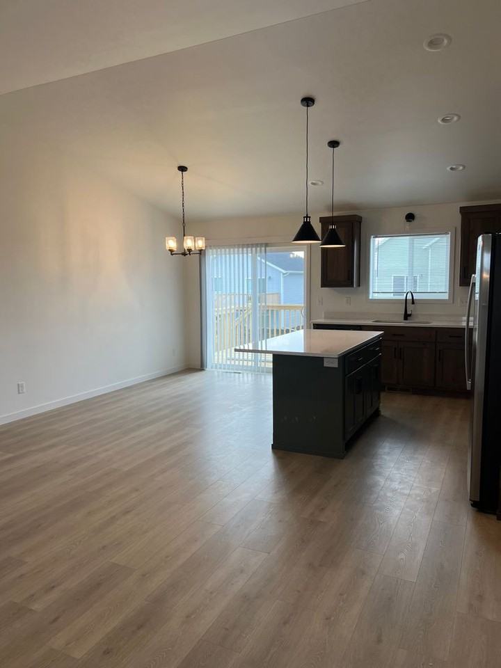 6891 Joseph St - Photo 3 of 13