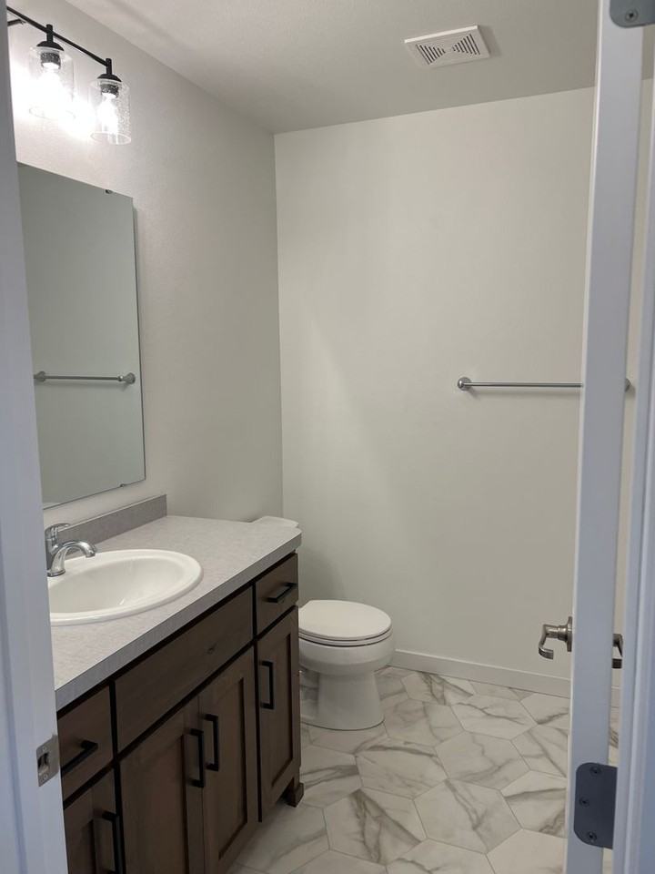 6891 Joseph St - Photo 6 of 13