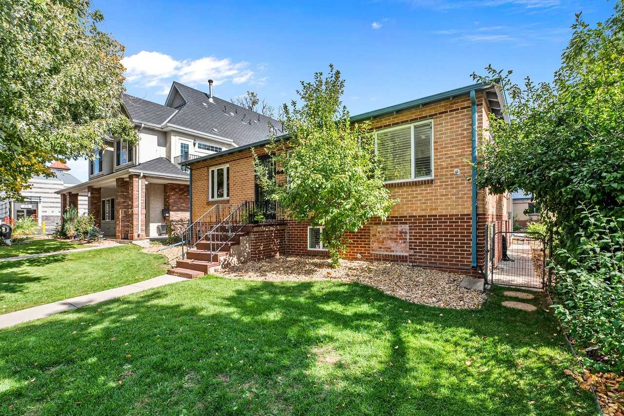 44 Monroe St - Photo 2 of 36