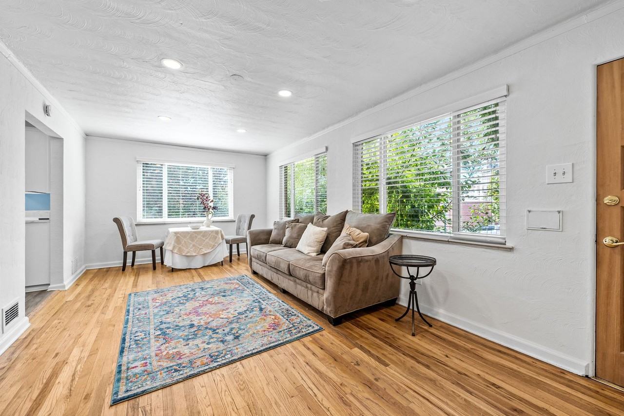 44 Monroe St - Photo 5 of 36