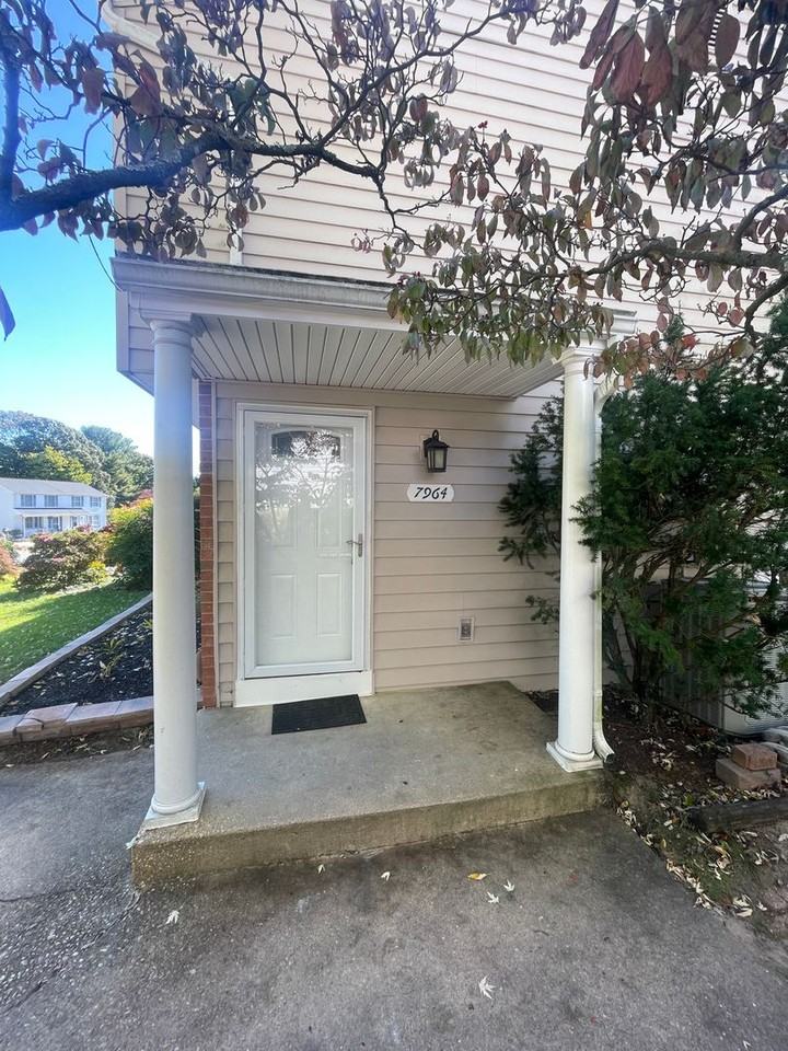 7964 Covington Ave - Photo 2 of 28