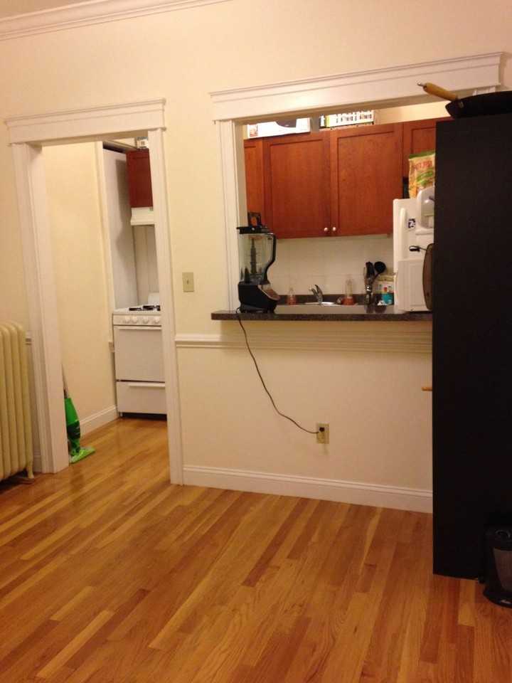 1332 Commonwealth Ave - Photo 4 of 24