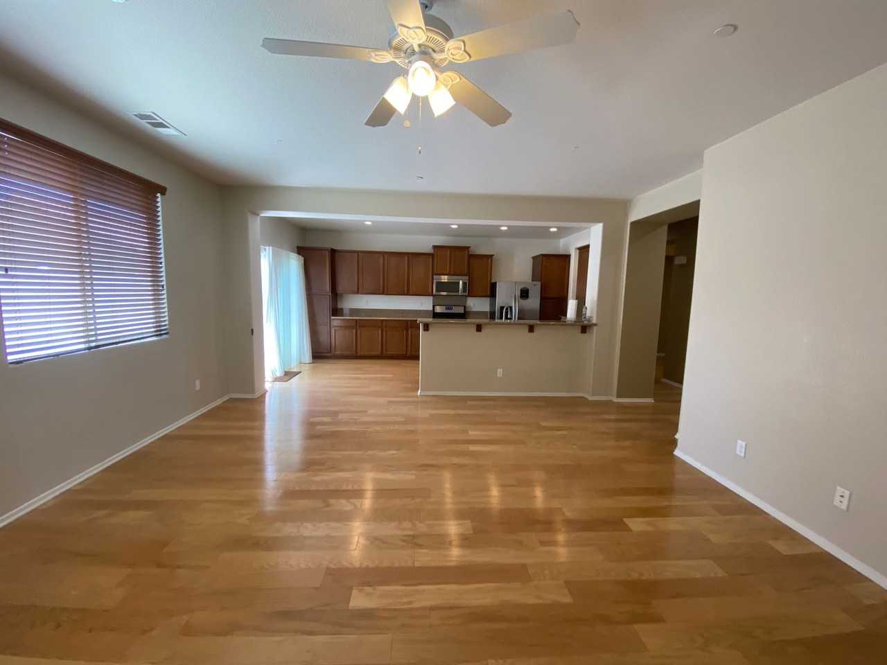 2274 Hay Market St - Photo 7 of 27