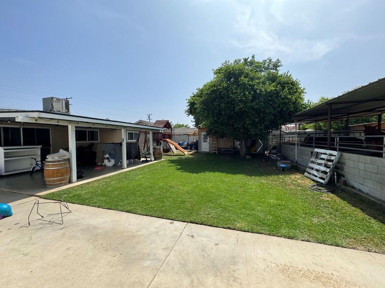 9058 64th St - Photo 3 of 26