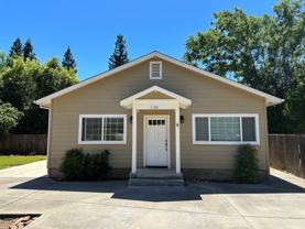 1120 Ivy St - Photo 1 of 1