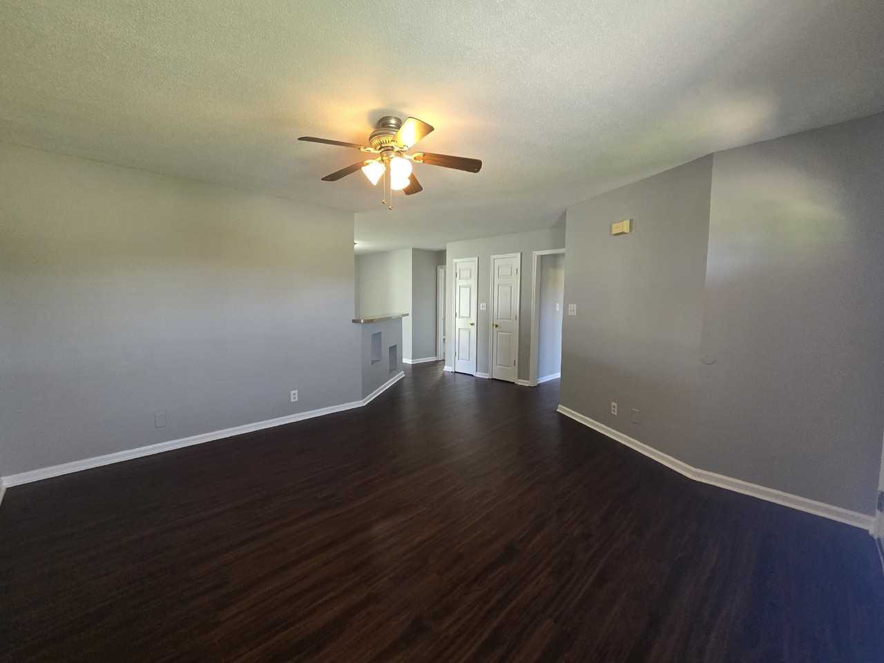 202 Meagan Ct - Photo 3 of 13