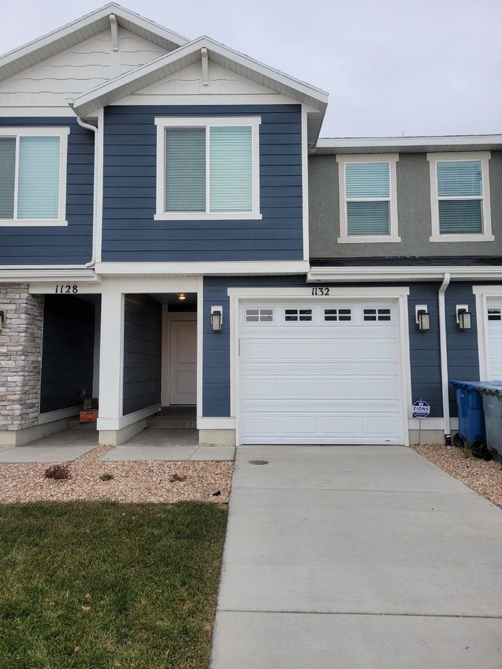 1132 E Trident Dr - Photo 2 of 26