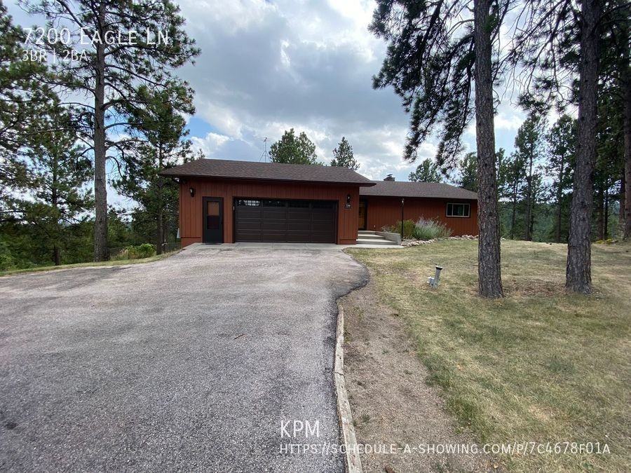 7200 Eagle Ln - Photo 3 of 47