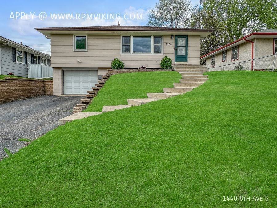 1440 8th Ave S - Photo 2 of 32