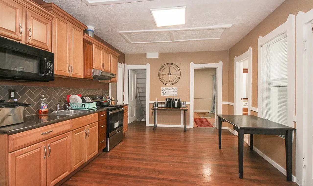 11709 Ashbury Ave #NA - Photo 5 of 15