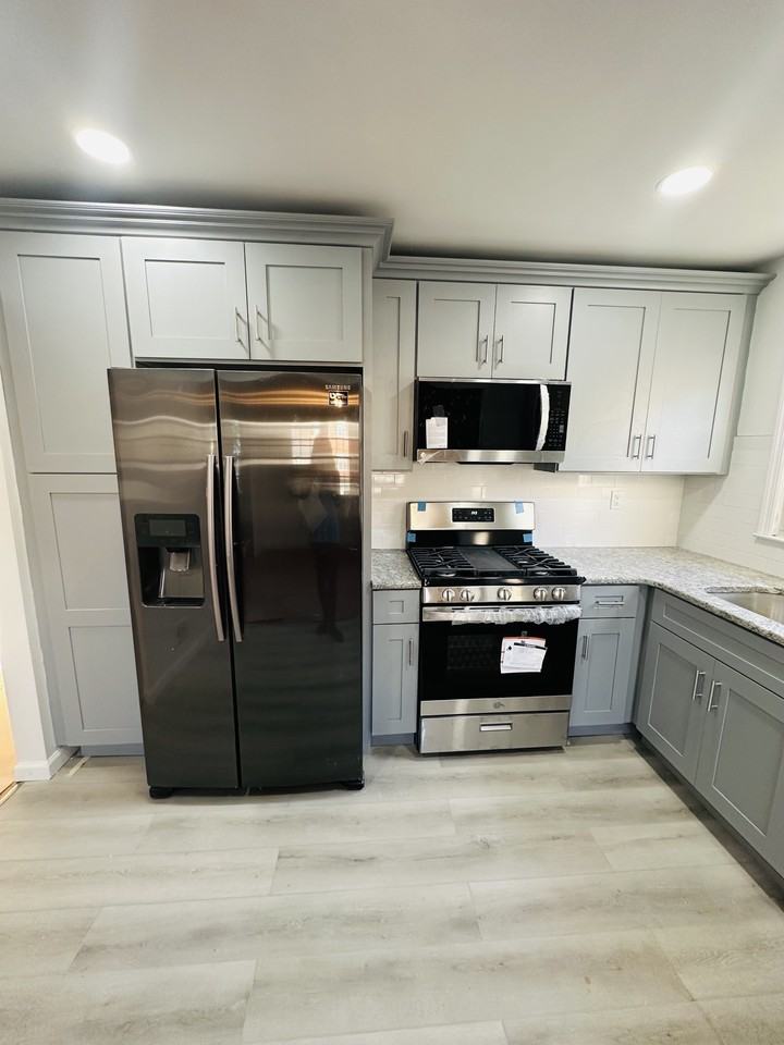 530 Bernard Ave #1 - Photo 6 of 16