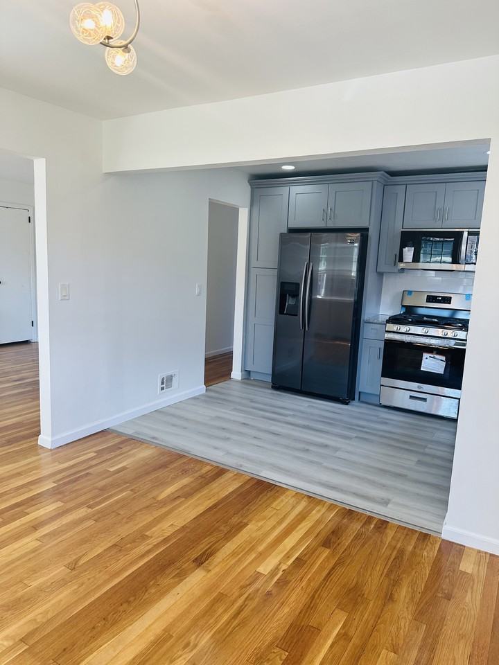 530 Bernard Ave #1 - Photo 7 of 16