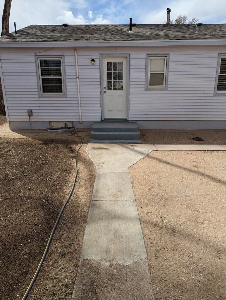 811 S Main St #NA - Photo 2 of 8