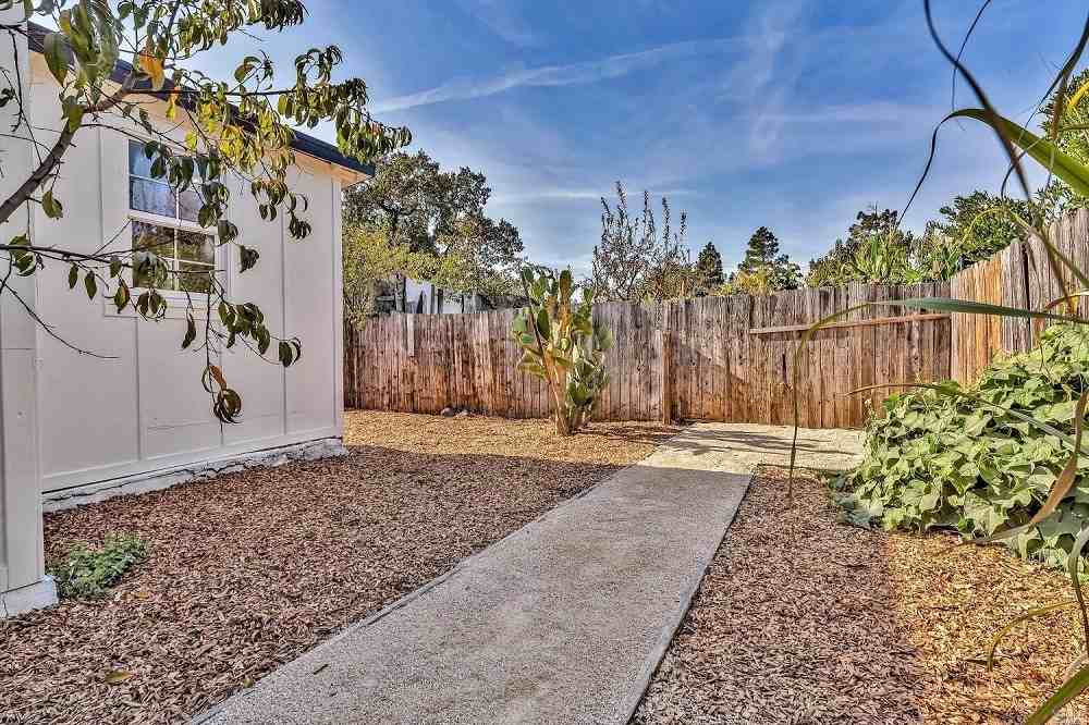 1311 Deturk Ave #NA - Photo 3 of 14