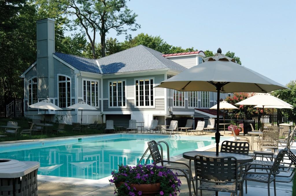 Annapolis Roads Apartments - Photo 2 of 29