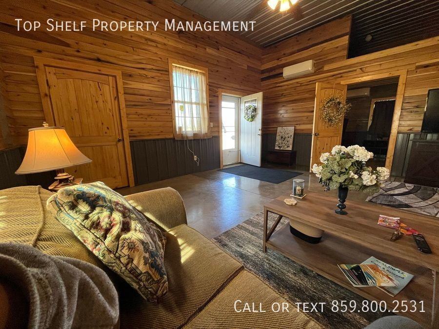 3975 Cynthiana Rd - Photo 2 of 17