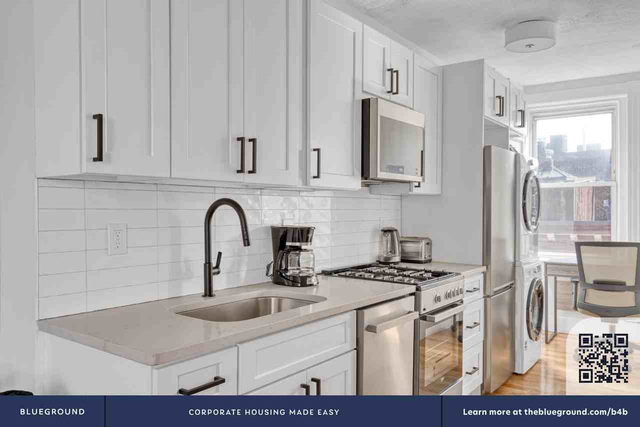 152 Salem St #624 - Photo 5 of 20