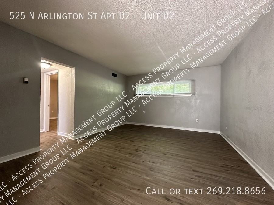 525 N Arlington St Apt D2 #D2 - Photo 3 of 8
