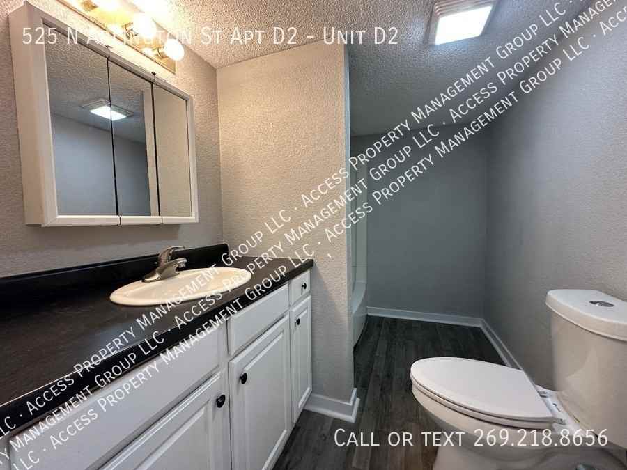 525 N Arlington St Apt D2 #D2 - Photo 6 of 8