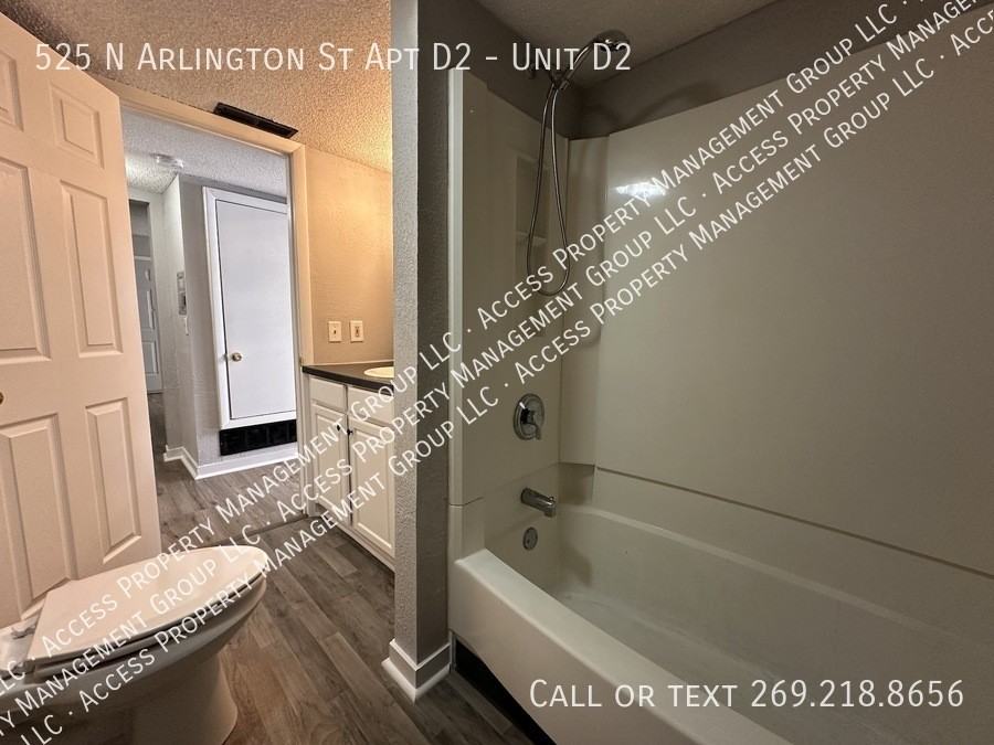 525 N Arlington St Apt D2 #D2 - Photo 7 of 8