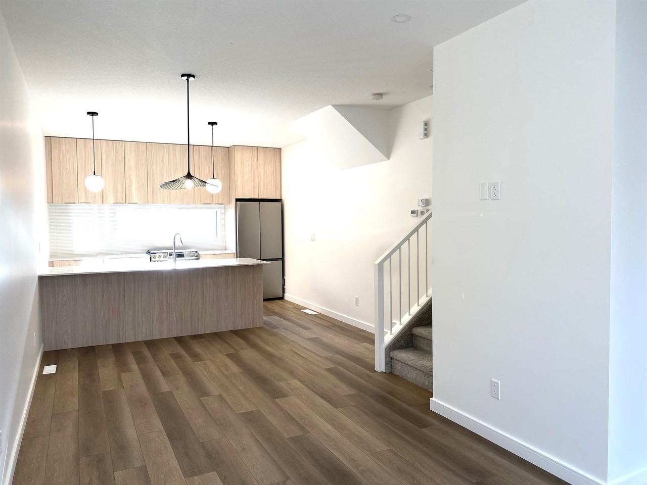 201 - 105 Ave Main 2 #7724MAIN2 - Photo 3 of 27