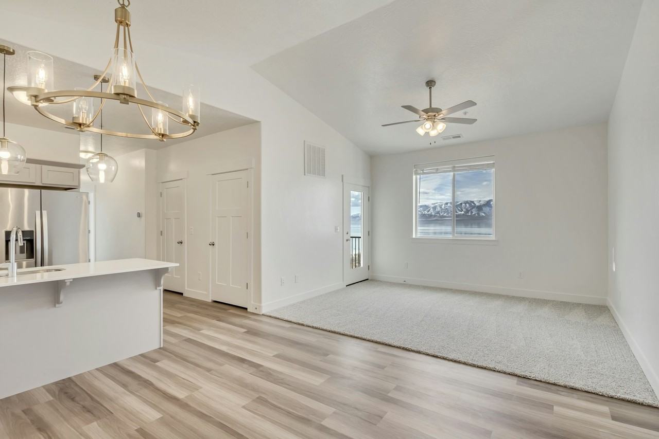 667 North 380 West, Unit Vineyard Beach - Photo 2 of 29